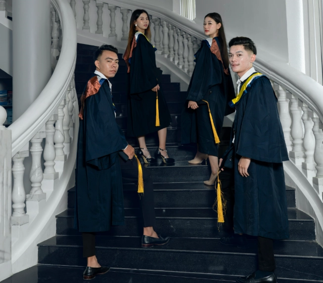 alumni association benefits