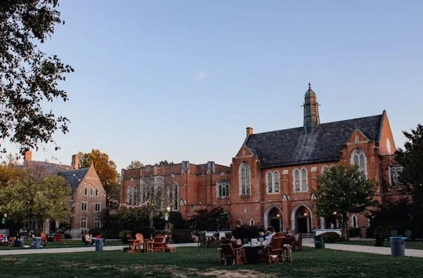 best time for college tours