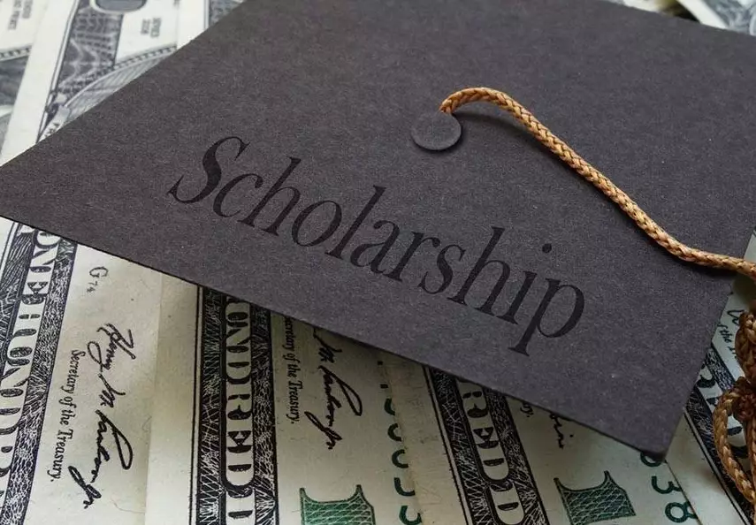 scholarship application tips